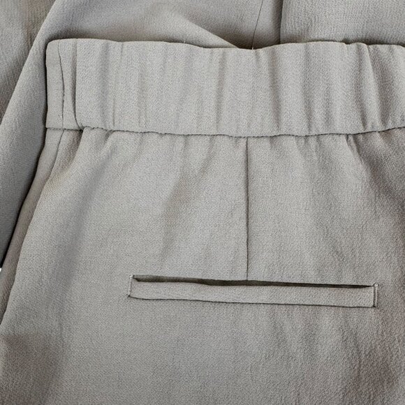 Wilfred | 8 | The Limitless Pant | High-rise | Wide-leg | Minimalist | Classic - Picture 12 of 16